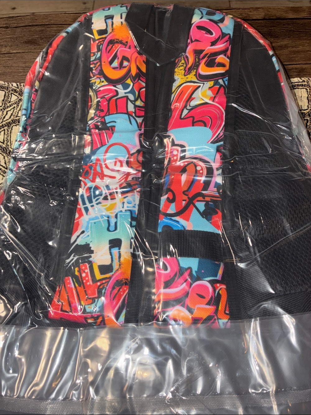 Graffiti Backpack 🎒 - Picture 5 of 5